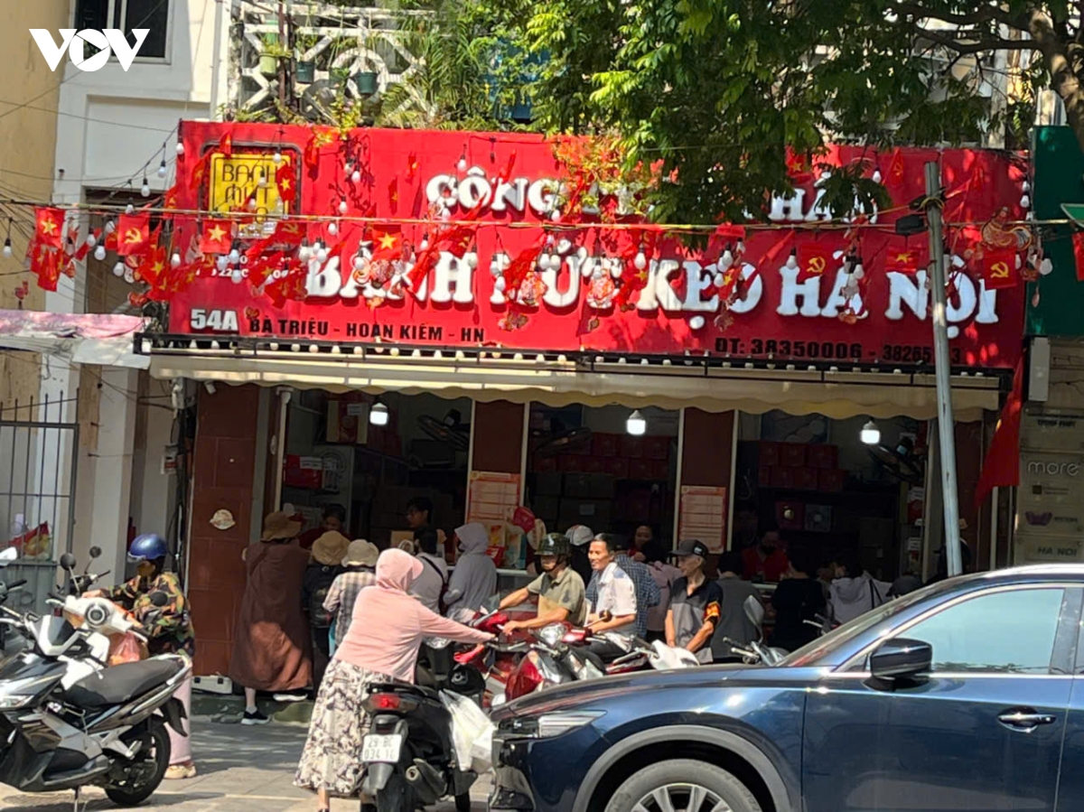 Thị trường bánh Trung thu: Cuộc đua bao bì, hương vị, nhưng còn nỗi lo chất lượng