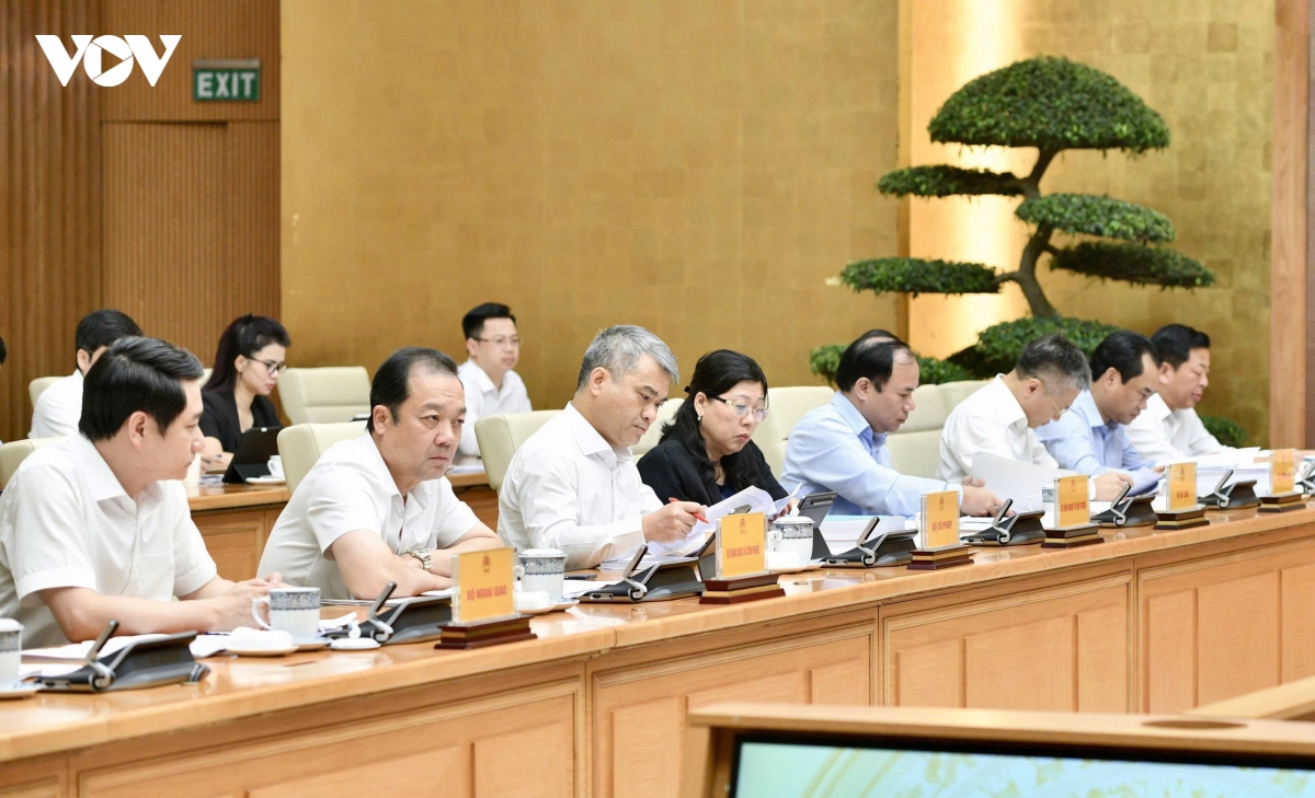thu tuong chu tri hop ve cac du thao luat Dat dai, nha o va kinh doanh bat dong san hinh anh 4