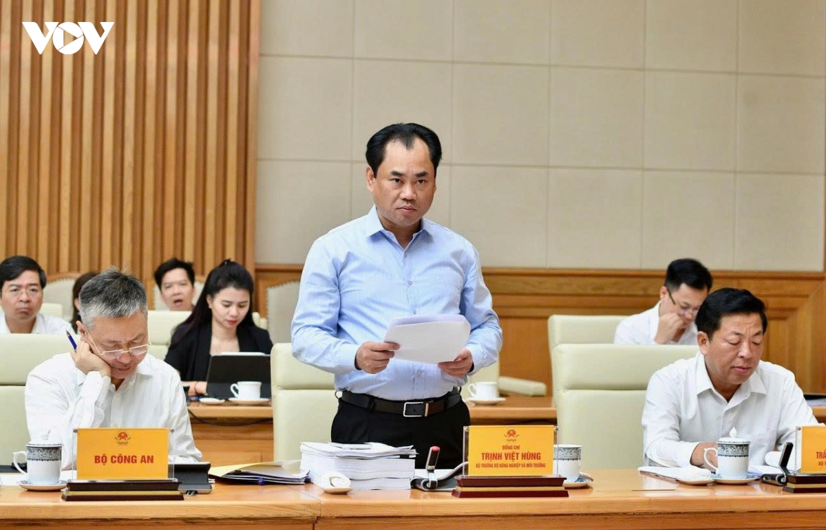 thu tuong chu tri hop ve cac du thao luat Dat dai, nha o va kinh doanh bat dong san hinh anh 6