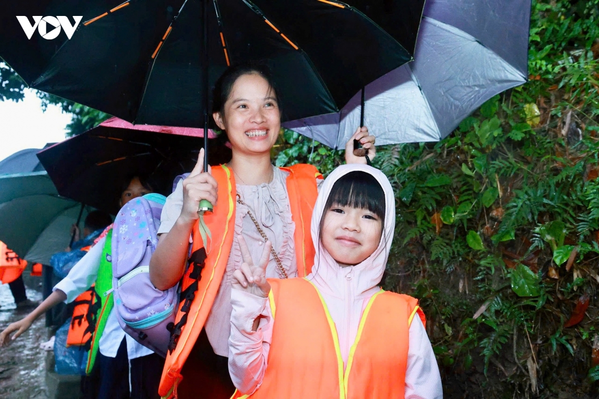 ben do Doan ket hoat dong tro lai sau hon 2 thang tam dung hinh anh 13