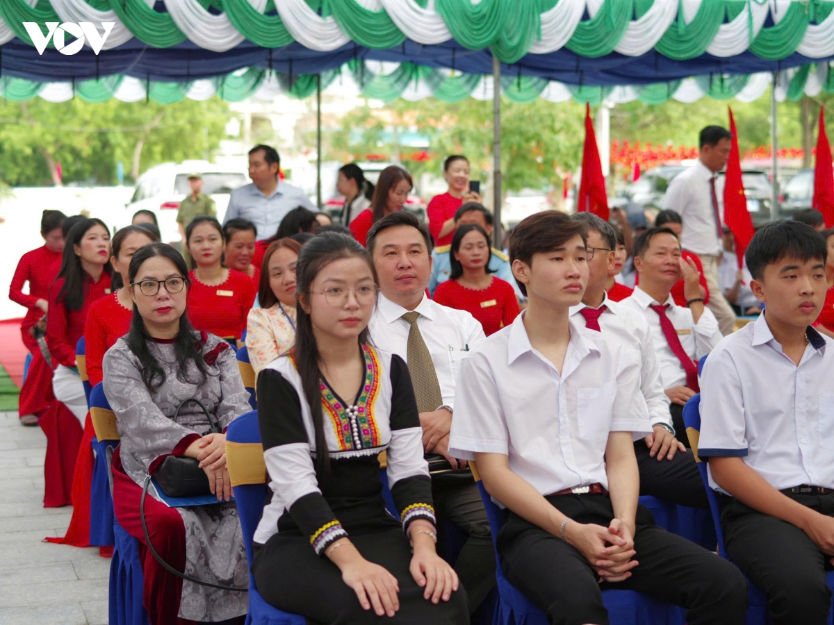 hoc sinh ca nuoc han hoan trong le khai giang nam hoc moi 2026-2027 hinh anh 149
