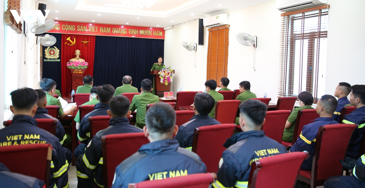 Doi tuyen bo cong an viet nam len duong du thi linh cuu hoa xuat sac tai belarus hinh anh 2