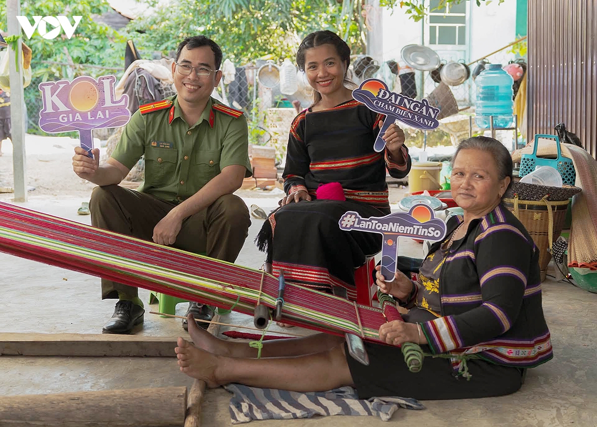 nguoi tre gia lai sang tao noi dung so, lan toa sac mau van hoa hinh anh 2