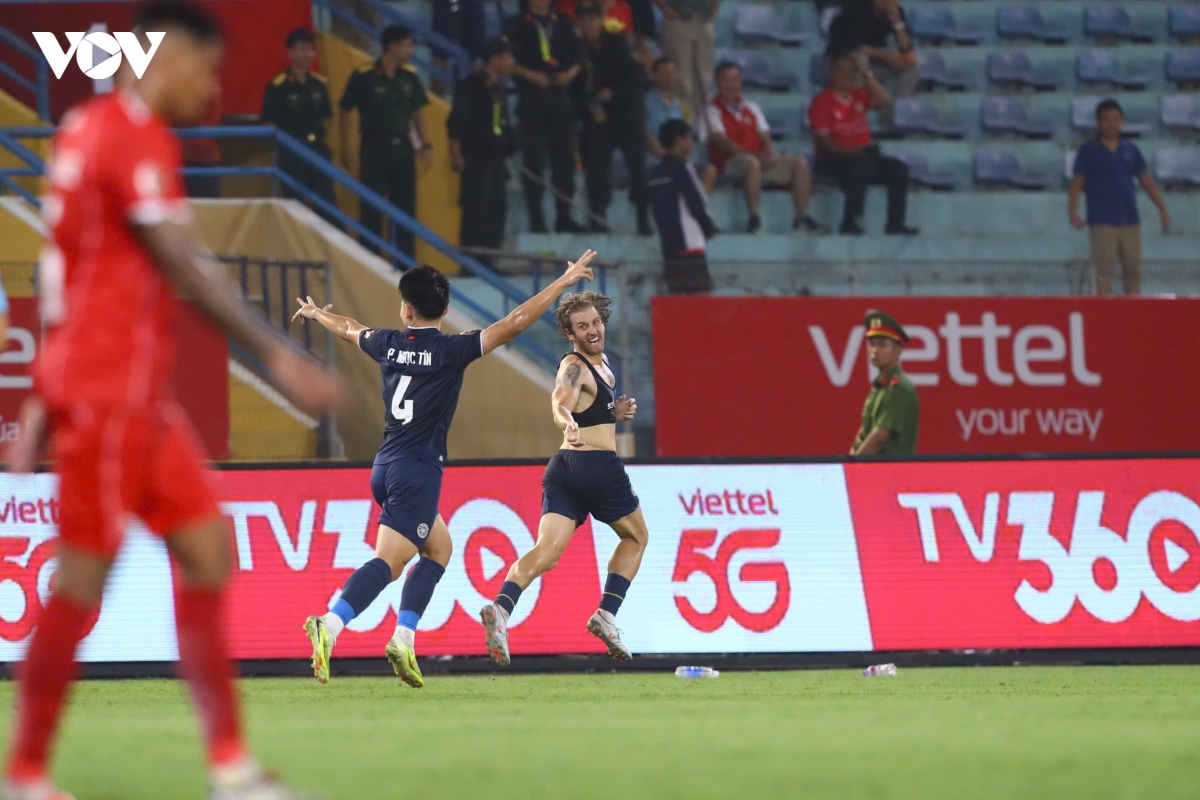 sau vong 2 v-league 2026 2027 slna va Da nang gay bat ngo lon hinh anh 1