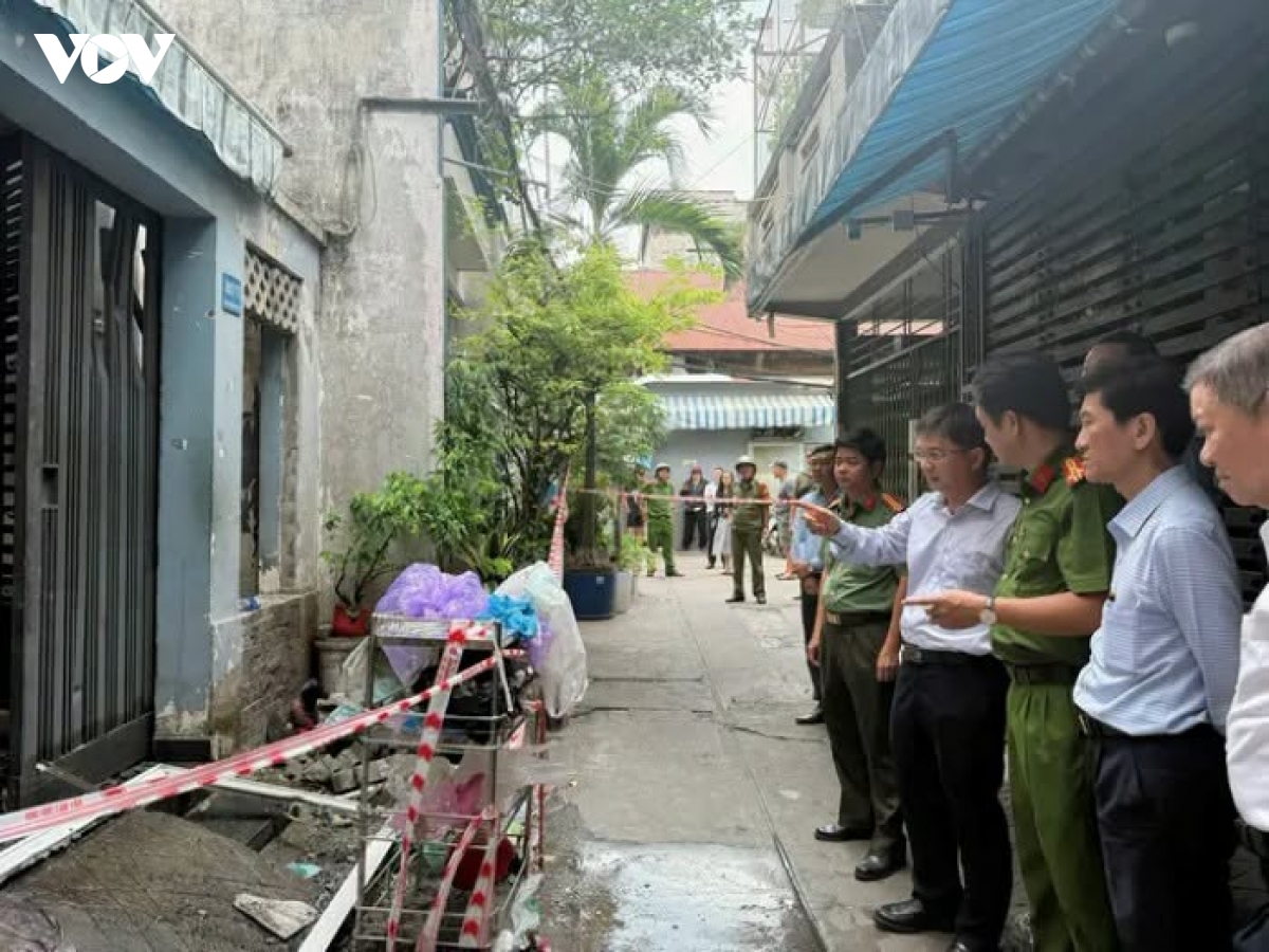 tp.hcm ho tro khan cap nan nhan vu hoa hoan tai phuong cho lon hinh anh 3