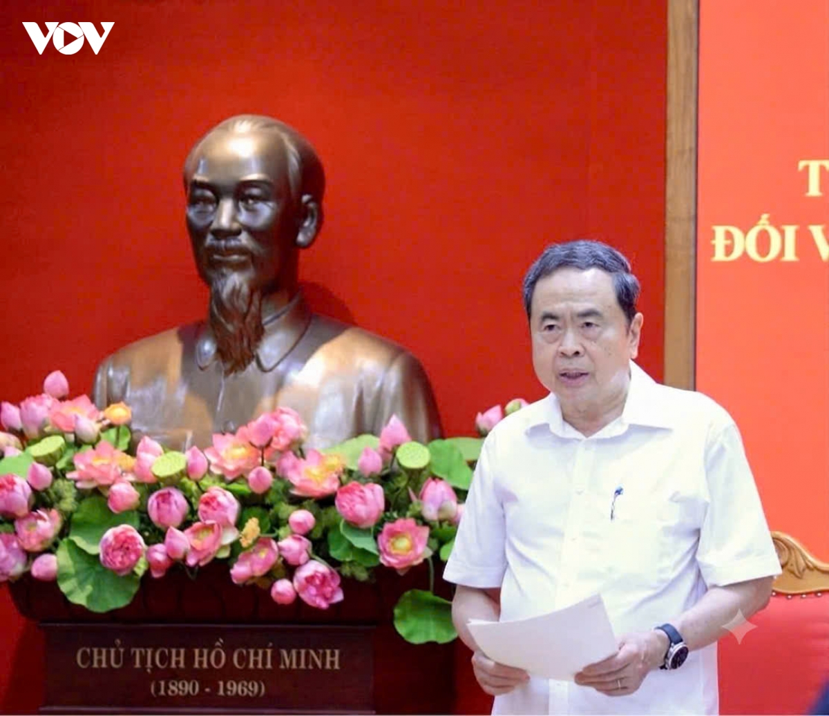 chu tich quoc hoi lam viec voi Dang uy cac co quan Dang trung uong hinh anh 4