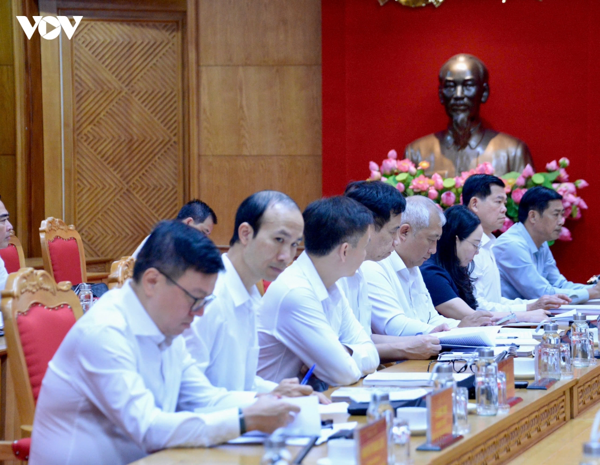 chu tich quoc hoi lam viec voi Dang uy cac co quan Dang trung uong hinh anh 6