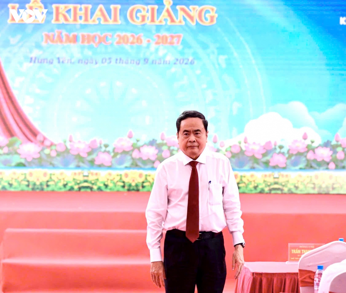 chu tich quoc hoi du le khai giang nam hoc moi tai hung yen hinh anh 2