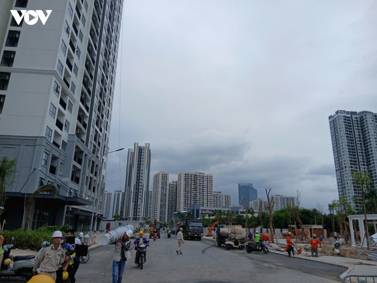 thieu hut nhan luc xay dung co phai do don gia nhan cong qua thap hinh anh 2