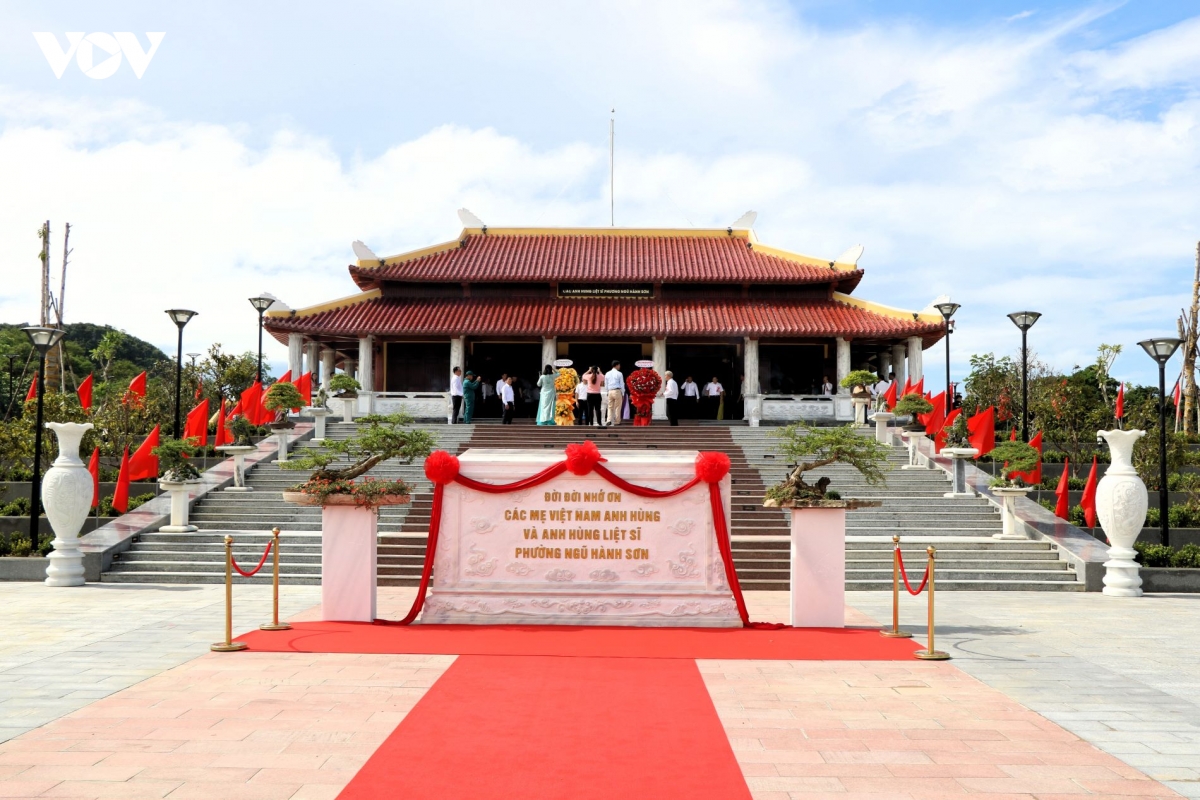 Da nang khanh thanh cong vien tuong niem cac anh hung liet si ngu hanh son hinh anh 2