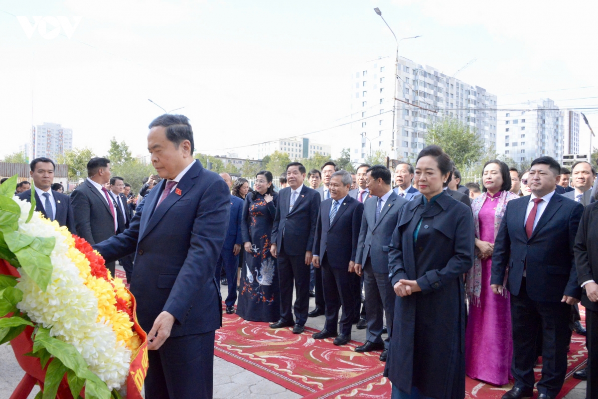 chu tich quoc hoi va phu nhan tham truong mang ten chu tich ho chi minh o mong co hinh anh 3