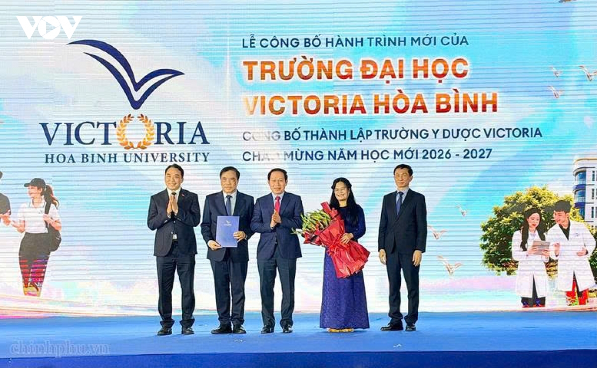 Phó Thủ tướng: Đại học Victoria Hòa Bình, hành trình mới gắn với nhu cầu xã hội