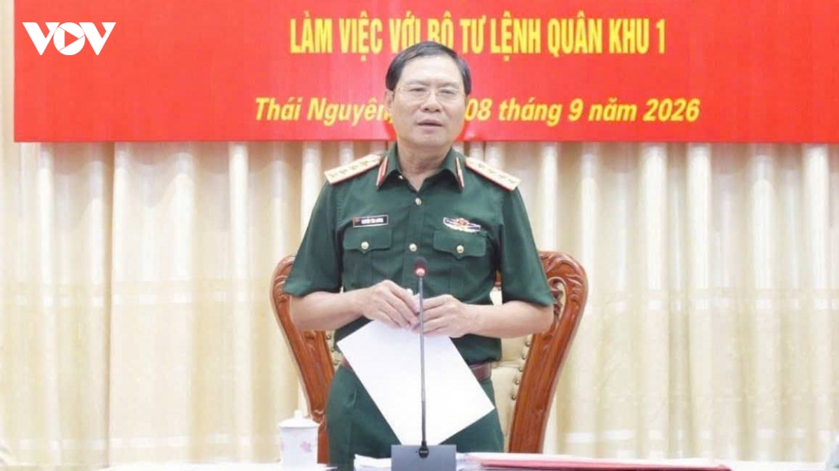 Dai tuong nguyen tan cuong lam viec voi bo tu lenh quan khu 1 hinh anh 1