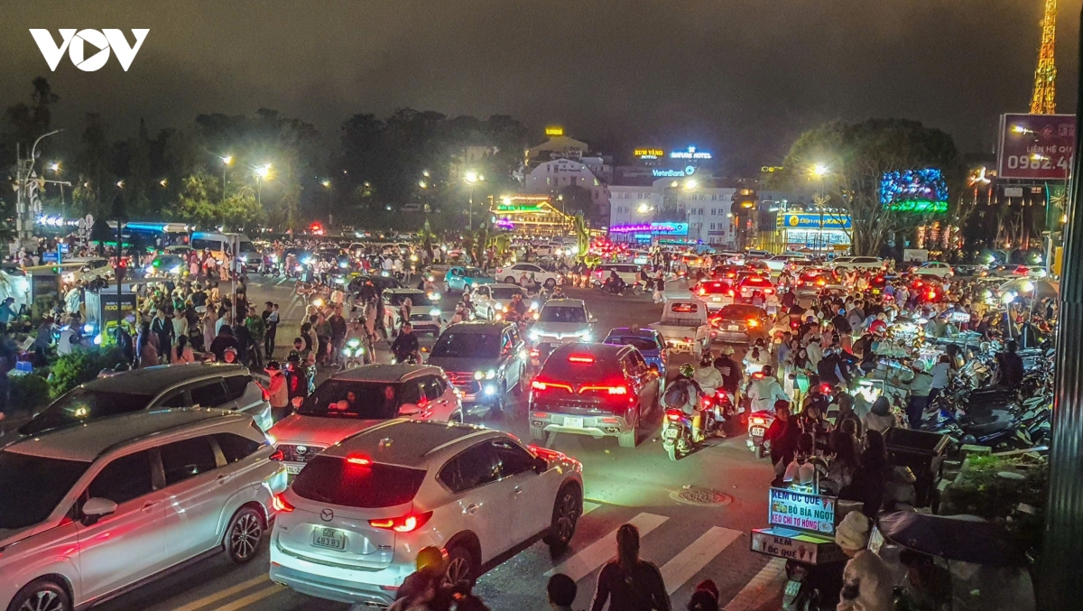 Da lat mua lanh van dong khach dip 2 9 hinh anh 5