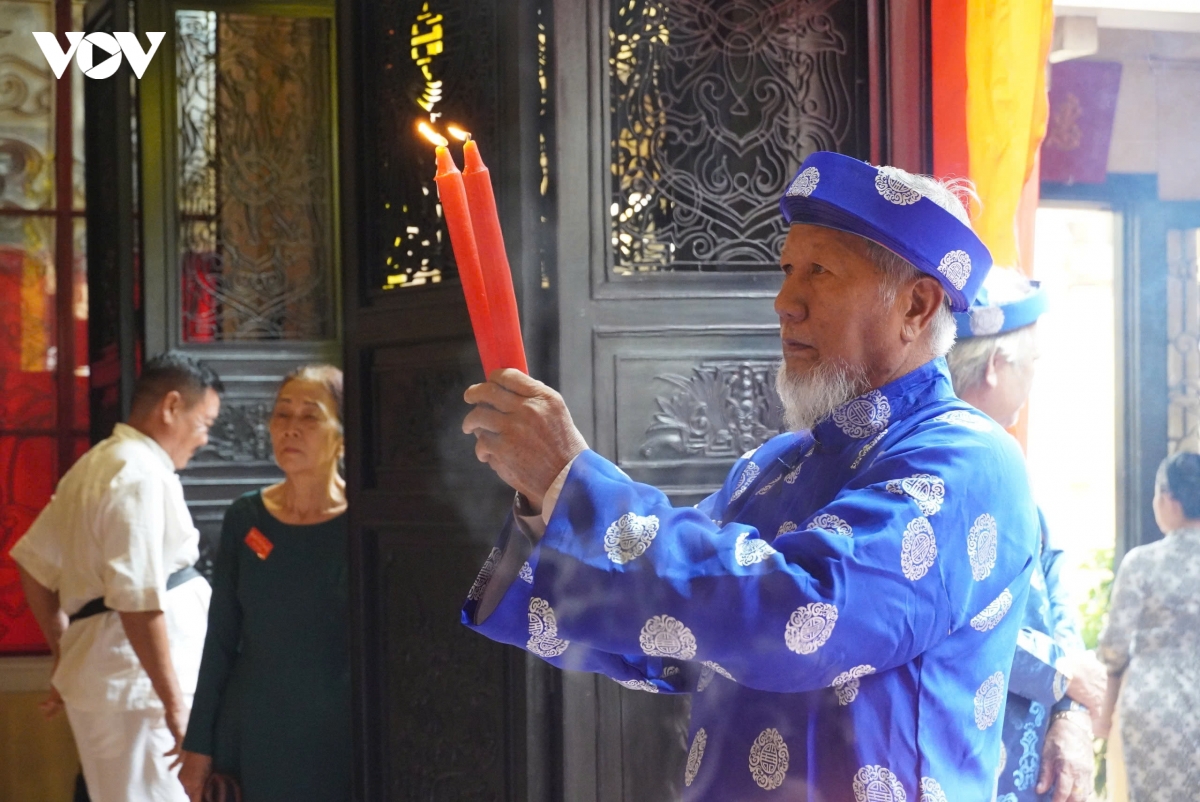 le gio Duc thuong cong ta quan le van duyet lan thu 194 hinh anh 3