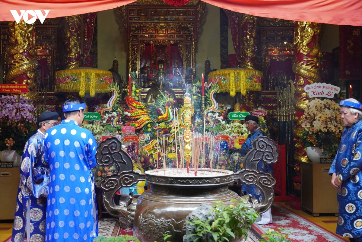 le gio Duc thuong cong ta quan le van duyet lan thu 194 hinh anh 4