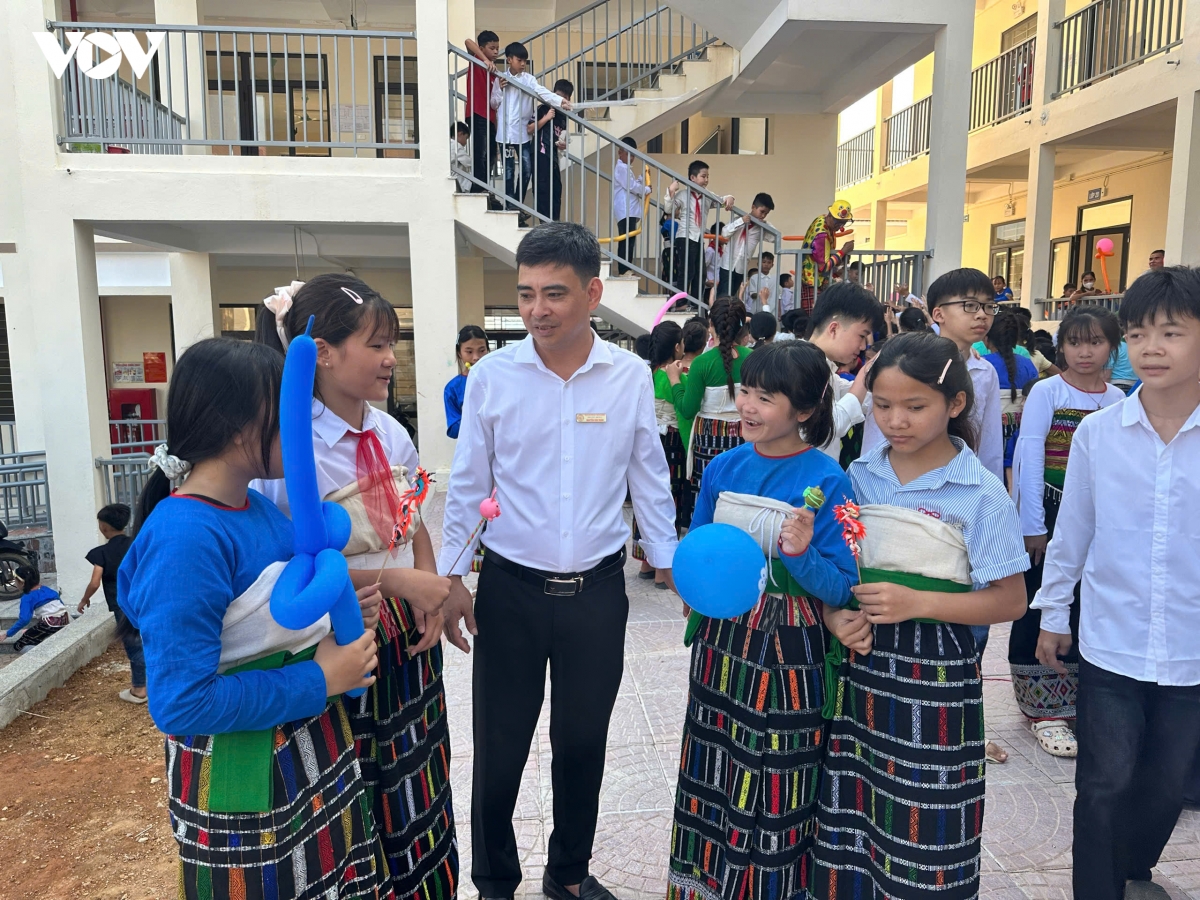 hon 1.000 em nho vung bien yen khuong don trung thu dac biet hinh anh 6