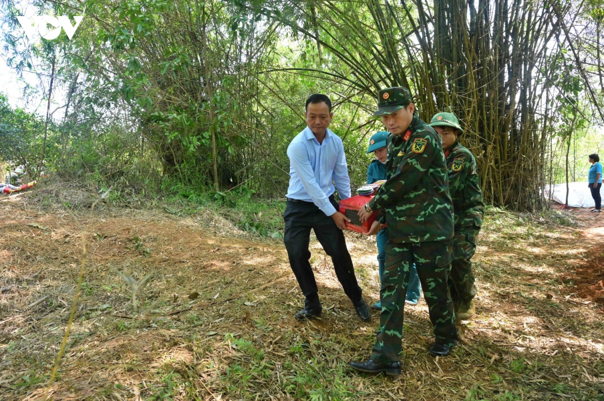 lao cai cat boc 28 phan mo liet si tai doi Da voi hinh anh 2