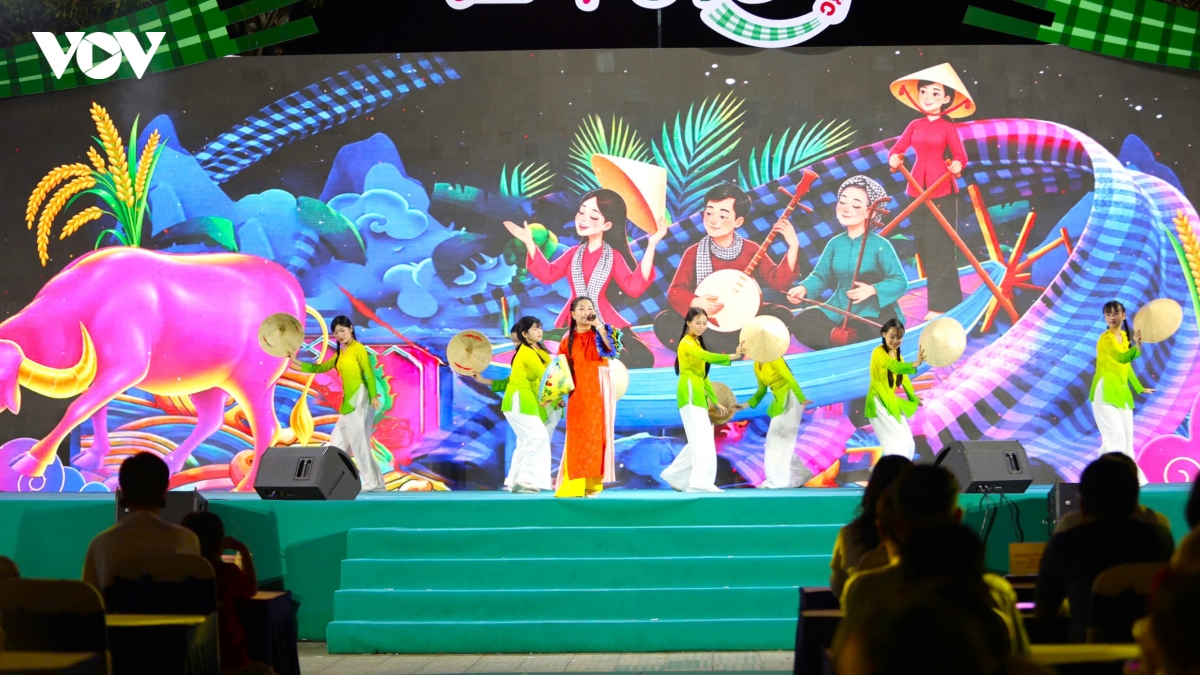 Dac sac chuong trinh nghe thuat mien tay ngay hoi non song hinh anh 3