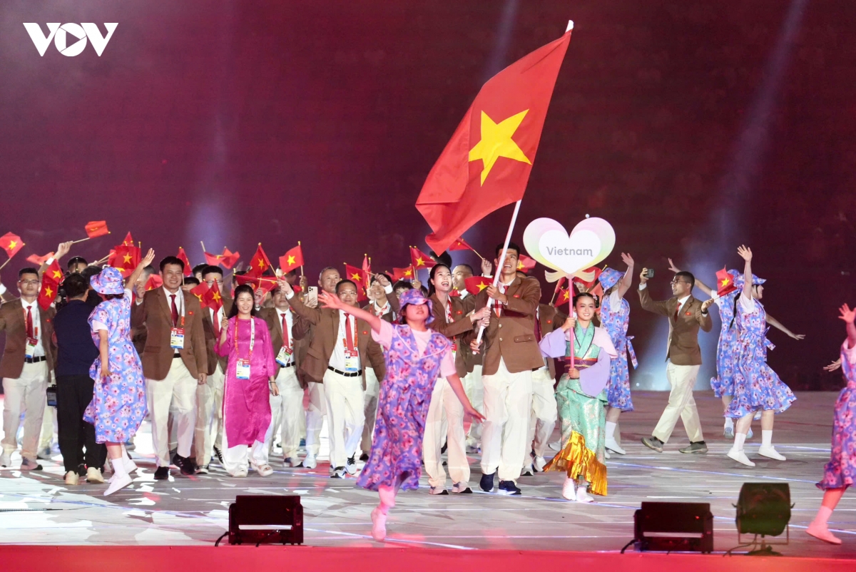 khoanh khac Doan the thao viet nam dieu hanh tai le khai mac asiad 2026 hinh anh 5