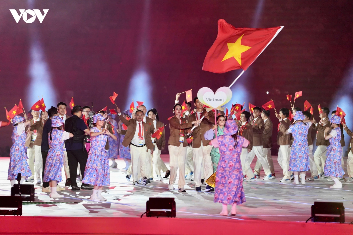 khoanh khac Doan the thao viet nam dieu hanh tai le khai mac asiad 2026 hinh anh 2