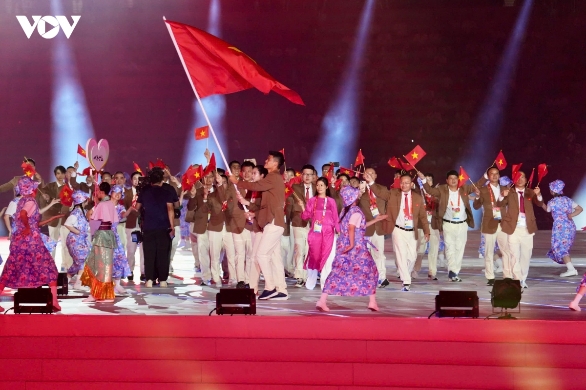 khoanh khac Doan the thao viet nam dieu hanh tai le khai mac asiad 2026 hinh anh 8