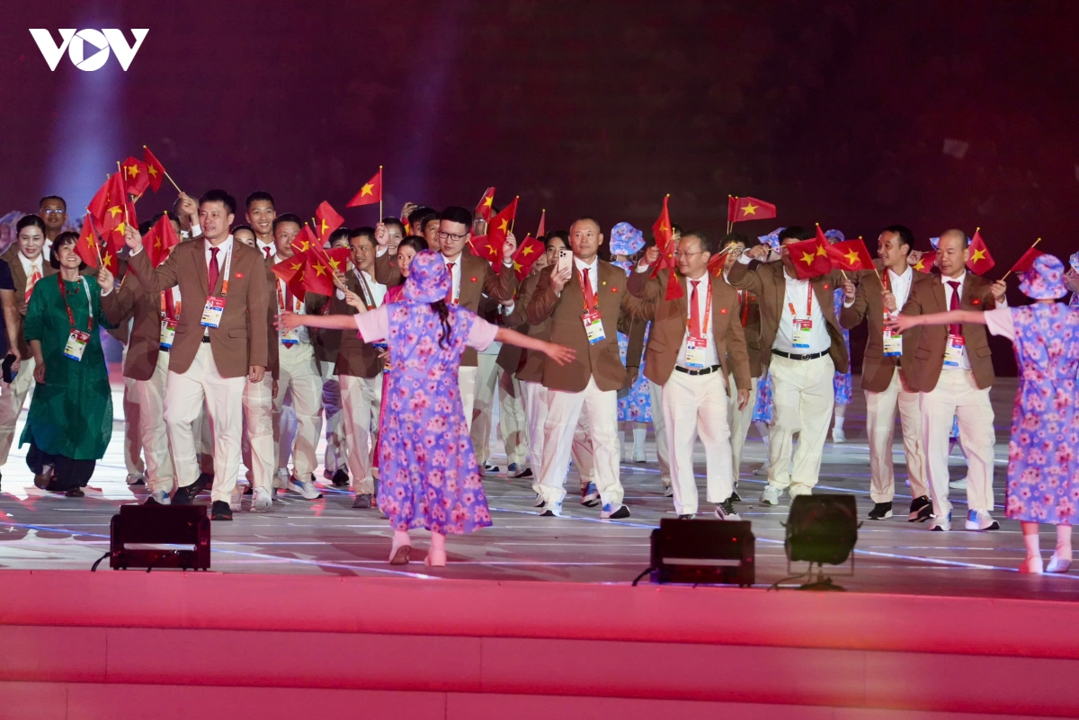 khoanh khac Doan the thao viet nam dieu hanh tai le khai mac asiad 2026 hinh anh 10