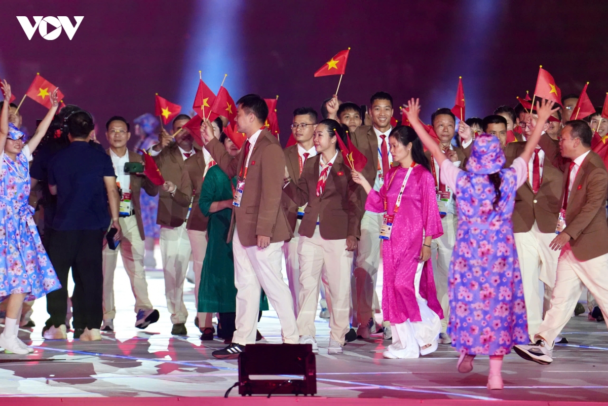 khoanh khac Doan the thao viet nam dieu hanh tai le khai mac asiad 2026 hinh anh 9