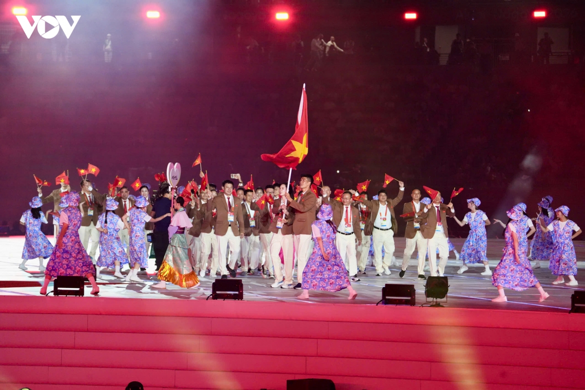 khoanh khac Doan the thao viet nam dieu hanh tai le khai mac asiad 2026 hinh anh 3