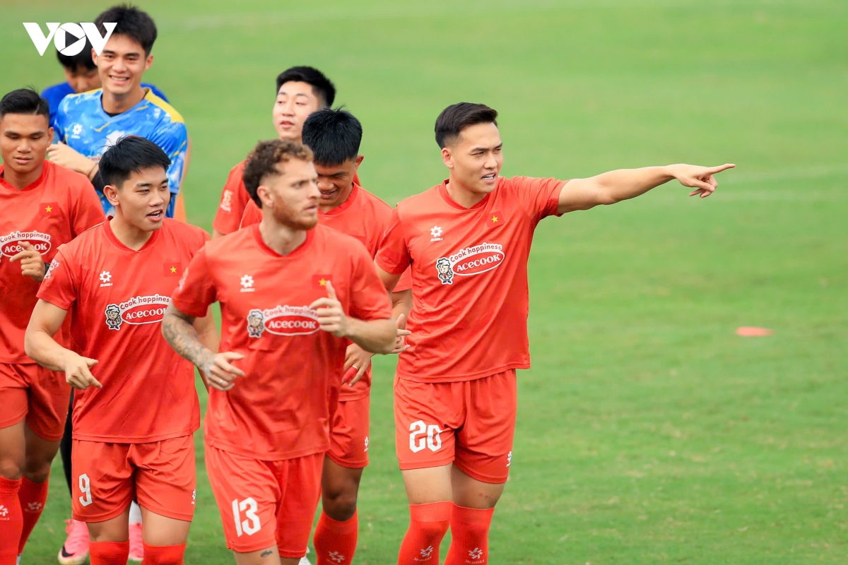 hlv kim sang sik nhan tin khong vui tu hoang Duc truoc them fifa asean cup 2026 hinh anh 8
