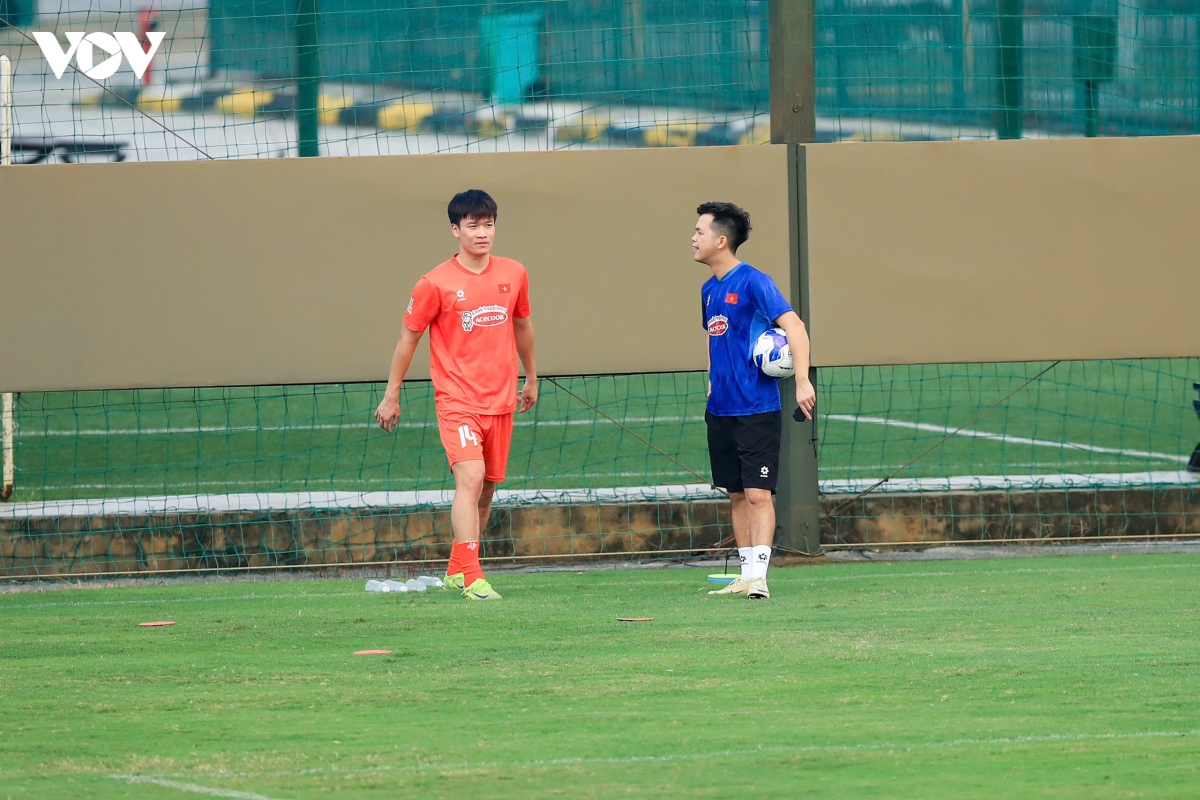 hlv kim sang sik nhan tin khong vui tu hoang Duc truoc them fifa asean cup 2026 hinh anh 3