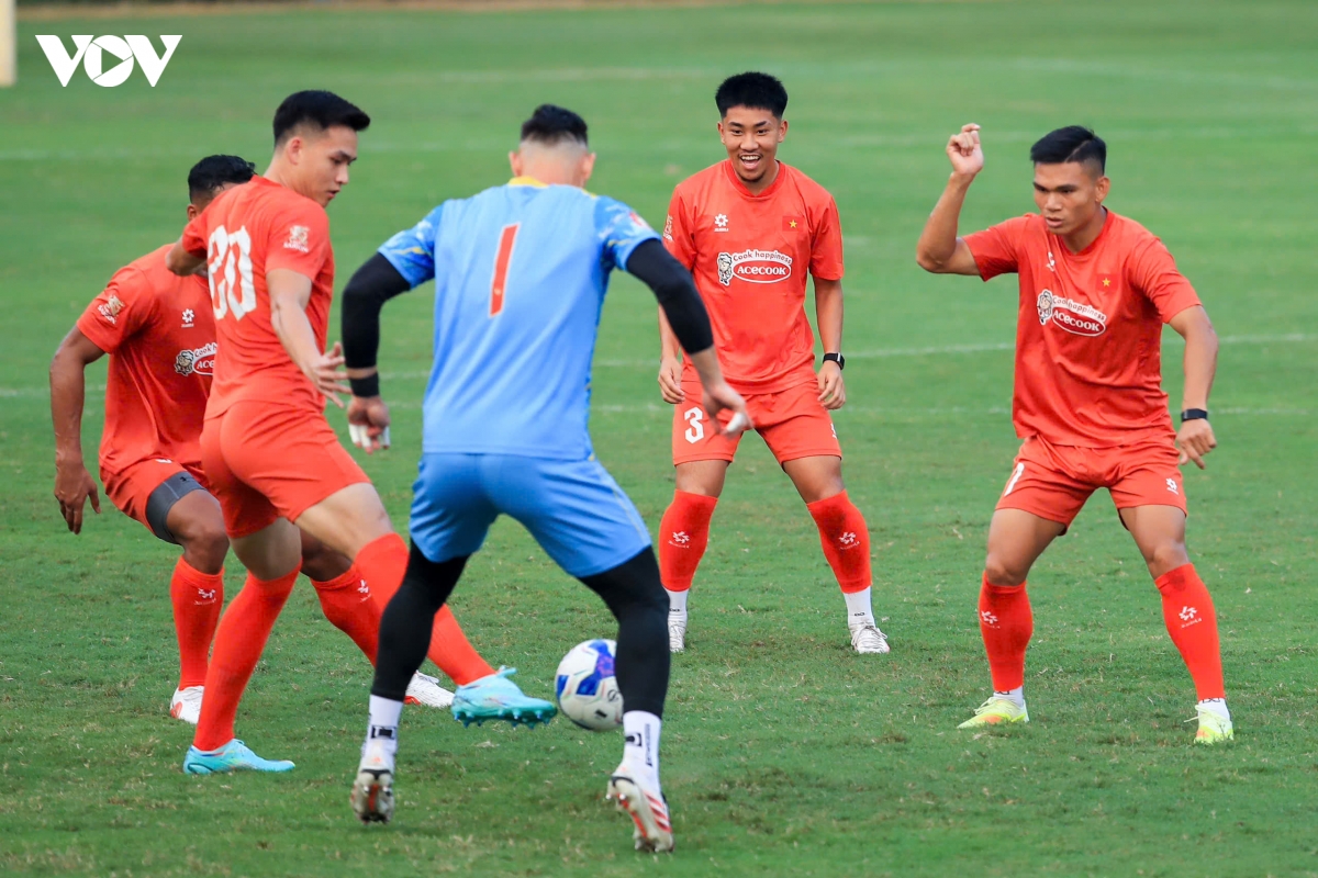 hlv kim sang sik nhan tin khong vui tu hoang Duc truoc them fifa asean cup 2026 hinh anh 6