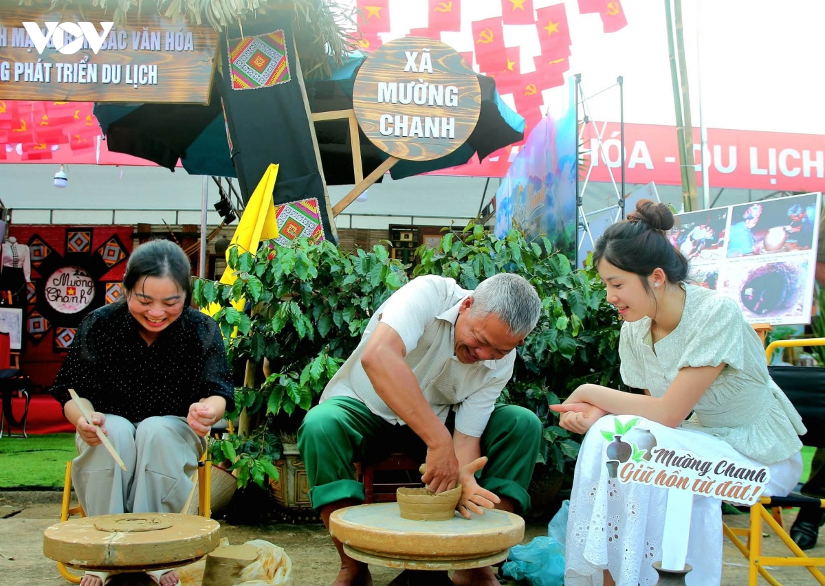 son la danh thuc nguon luc van hoa khi van hoa tro thanh dong luc phat trien hinh anh 9