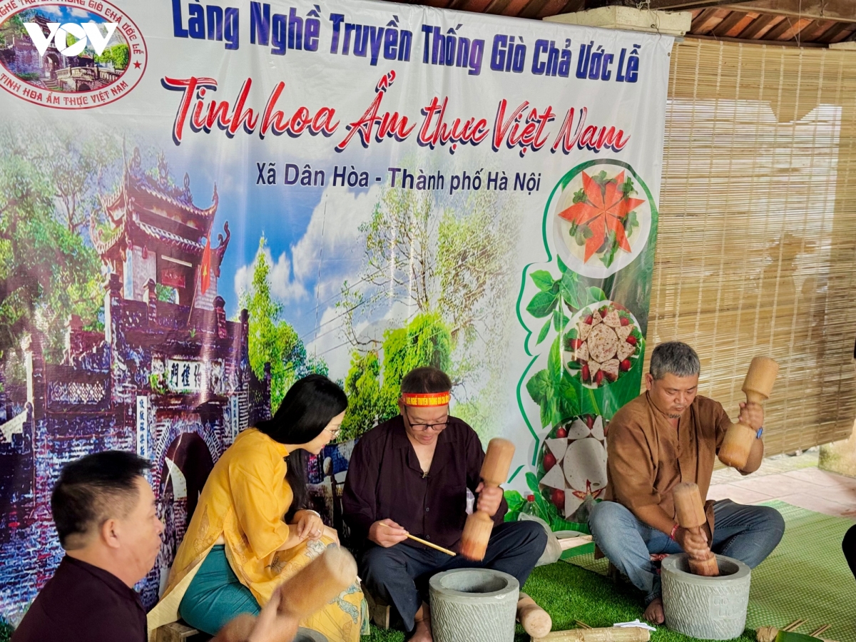 gin giu net dep truyen thong tai lang nghe lam gio cha Uoc le hinh anh 9