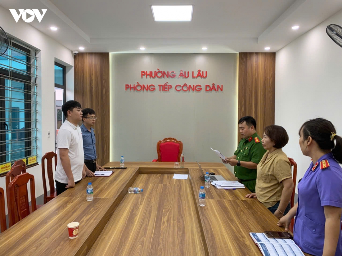 cong an tinh lao cai khoi to chu san xuat gio, cha su dung han the hinh anh 2