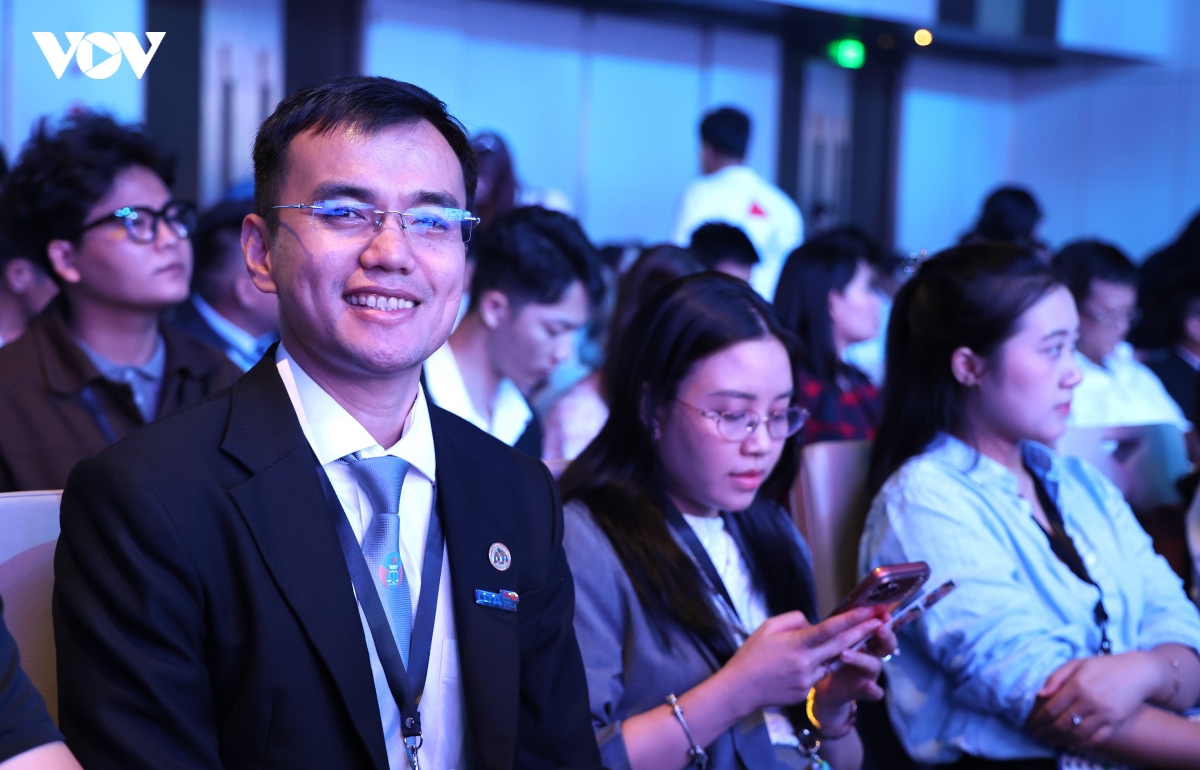 khi tai khoan nguoi noi tieng co suc phat hanh nhu mot to bao hinh anh 5