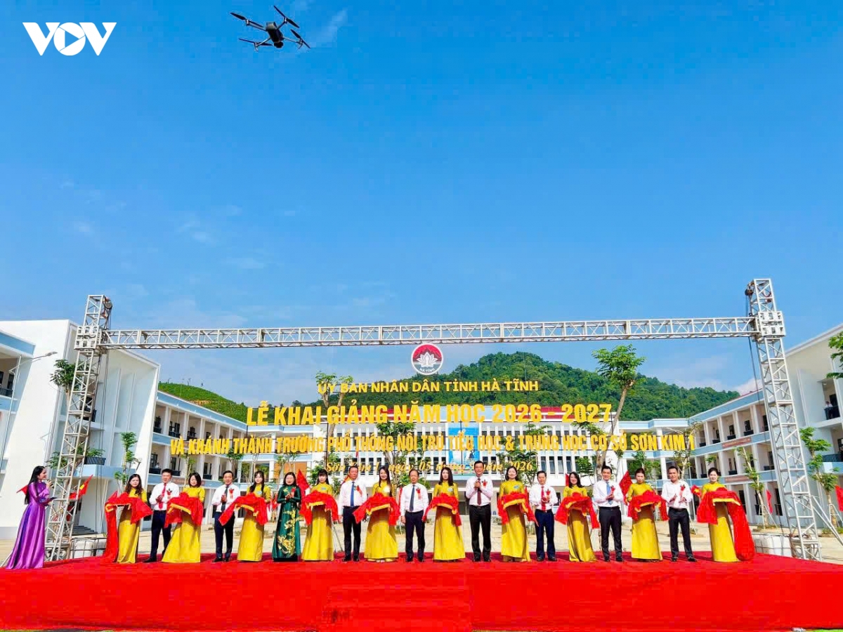hoc sinh ca nuoc han hoan trong le khai giang nam hoc moi 2026-2027 hinh anh 297