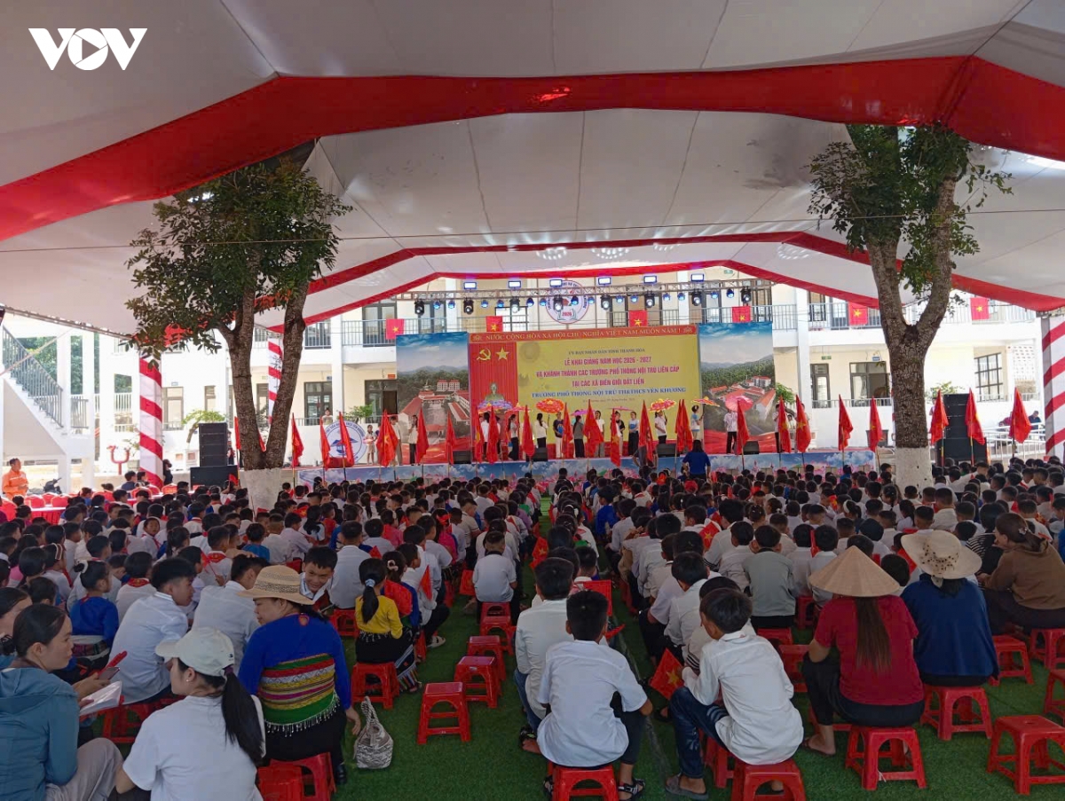 hoc sinh ca nuoc han hoan trong le khai giang nam hoc moi 2026-2027 hinh anh 329