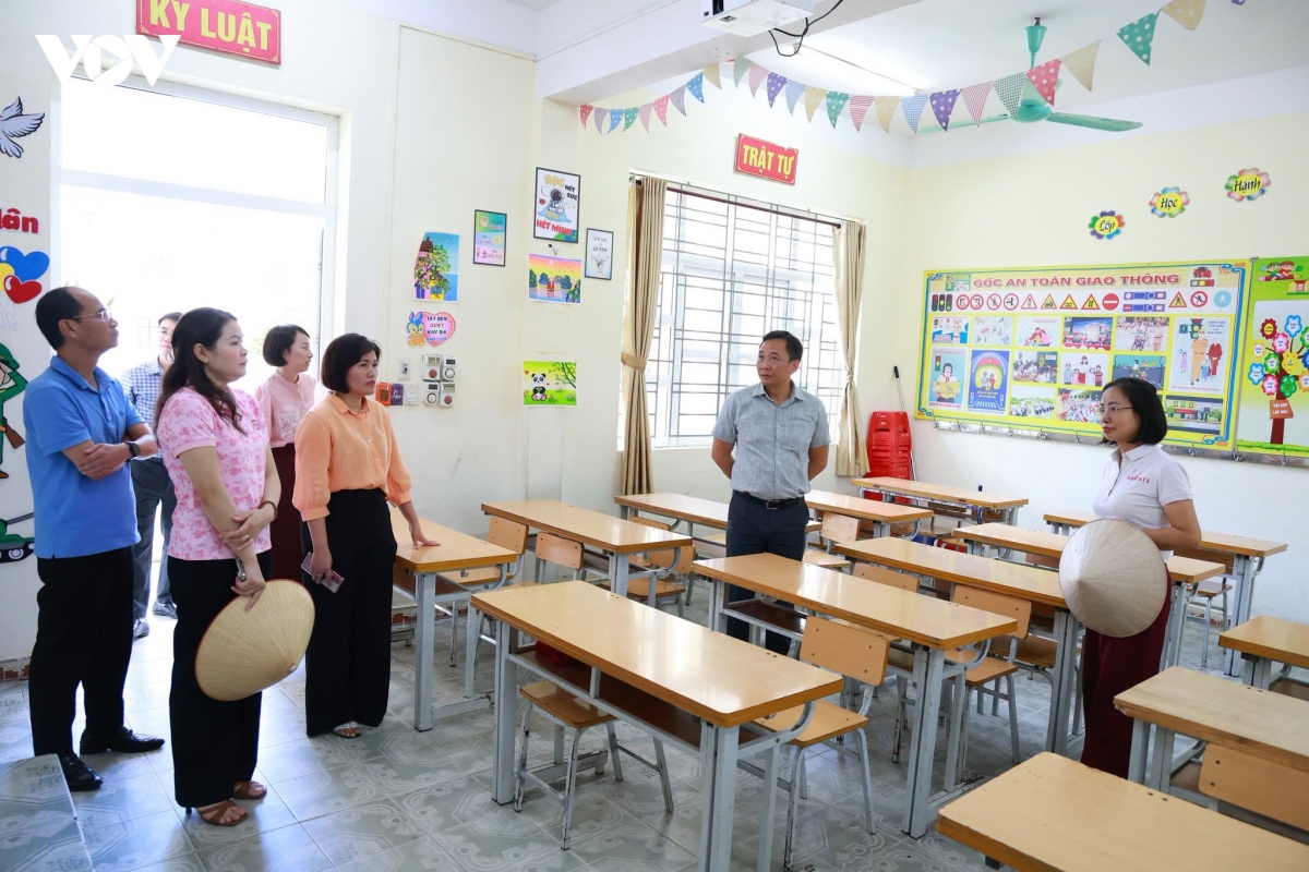 quang ninh nghe dan noi, lam viec dan can hinh anh 3