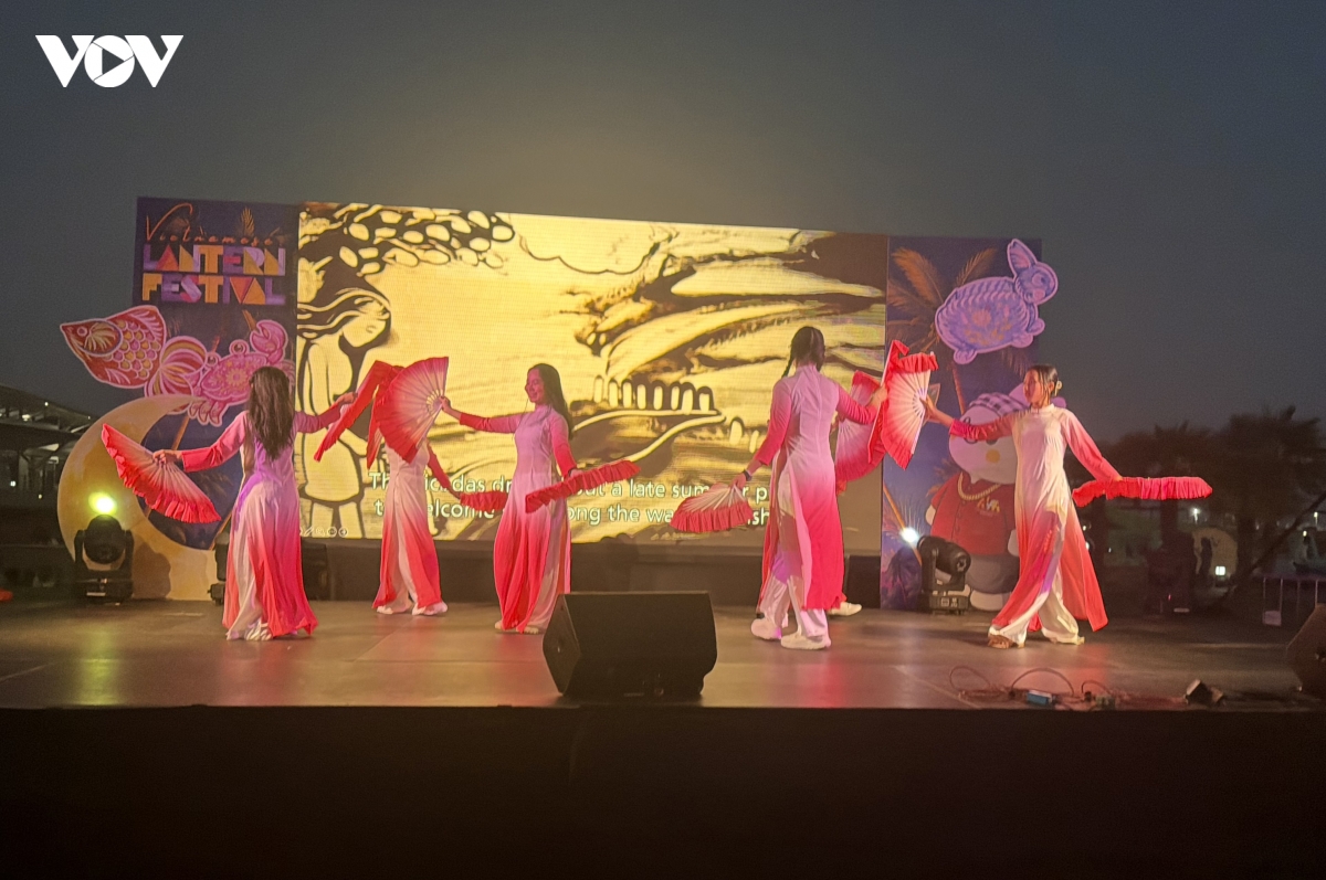 le hoi Den long - hoa dang viet nam nam 2026 tai darwin hinh anh 3