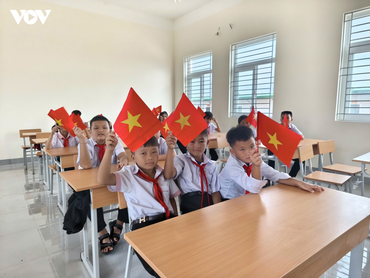 hoc sinh ca nuoc han hoan trong le khai giang nam hoc moi 2026-2027 hinh anh 191