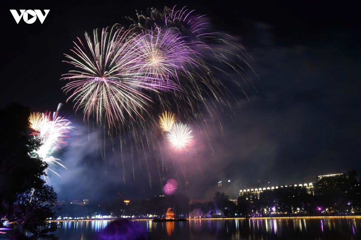 ha noi ruc ro phao hoa mung quoc khanh hinh anh 2