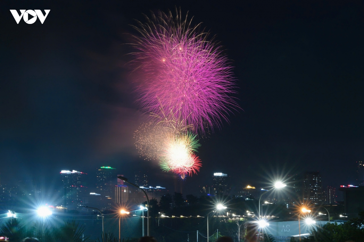 ha noi ruc ro phao hoa mung quoc khanh hinh anh 10