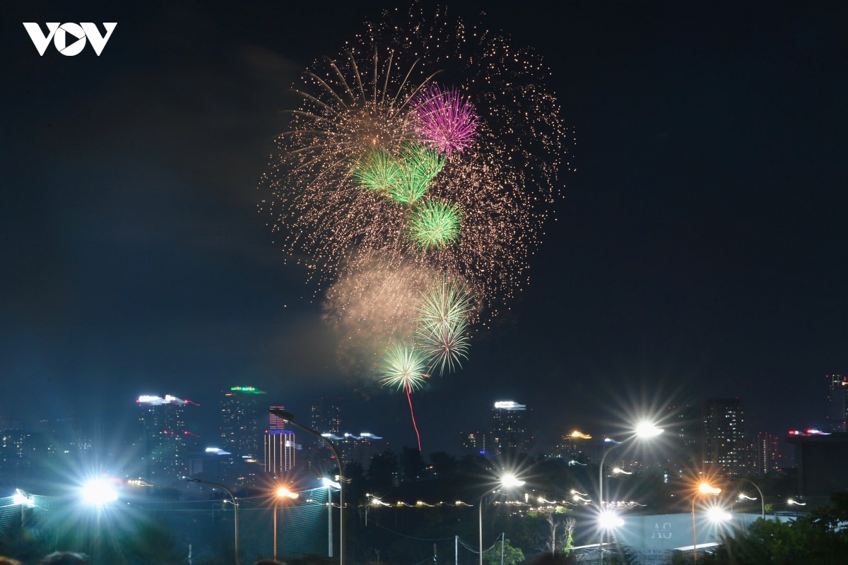 ha noi ruc ro phao hoa mung quoc khanh hinh anh 14
