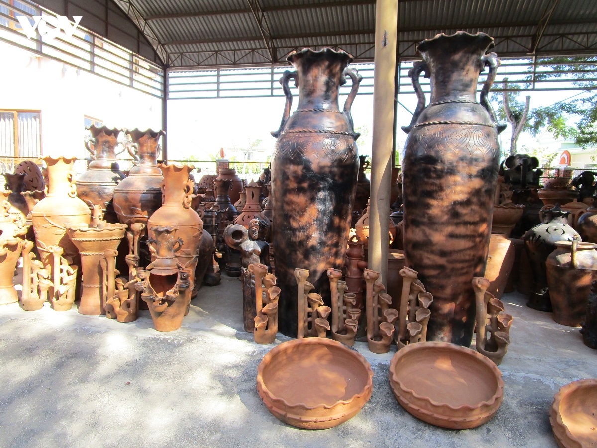 le hoi gom bau truc - dau an van hoa cham hinh anh 2