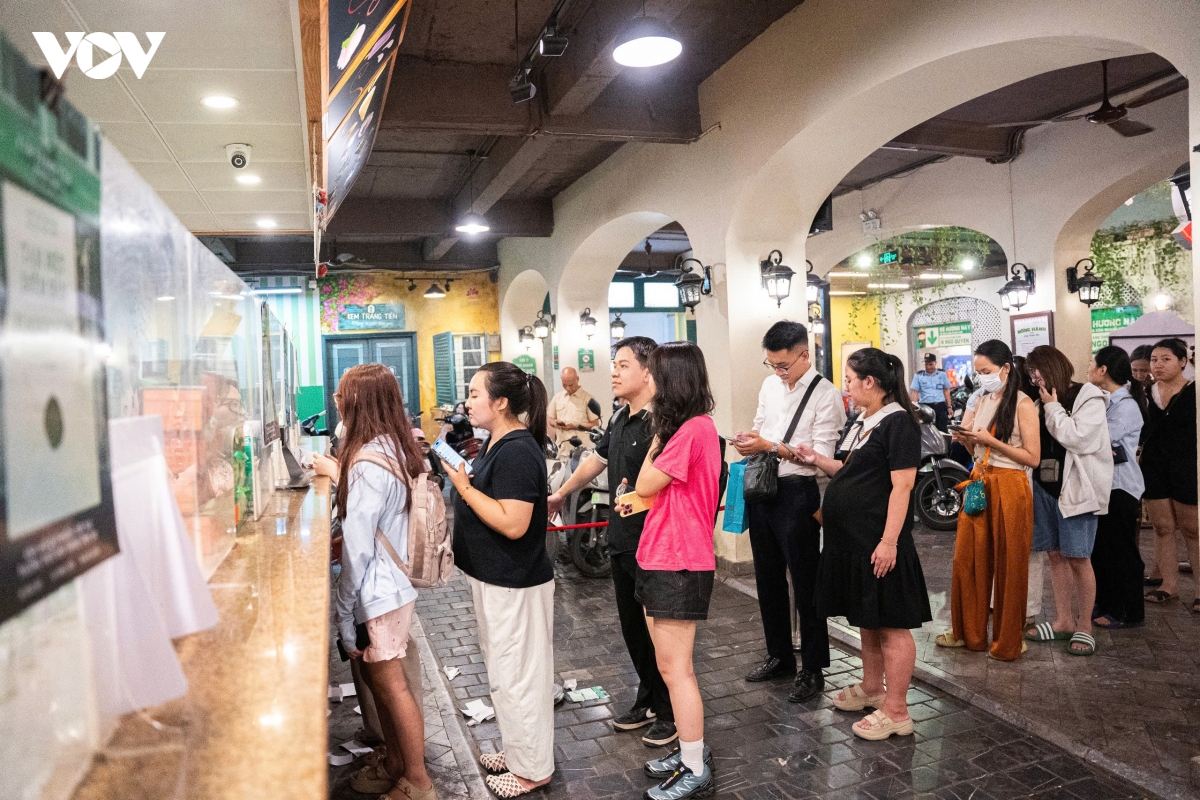 nguoi ha noi tiec nuoi truoc khi kem 35 trang tien se dung ban hinh anh 10