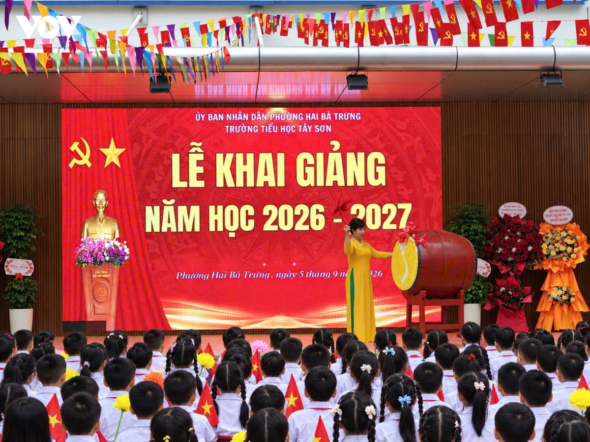 hon 2,3 trieu hoc sinh ha noi buoc vao nam hoc moi, huong toi giao duc toan dien hinh anh 4