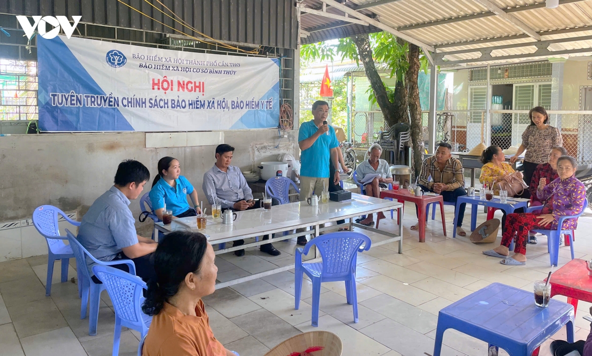 can tho da dang tuyen truyen, dua bao hiem den gan nguoi dan hinh anh 1