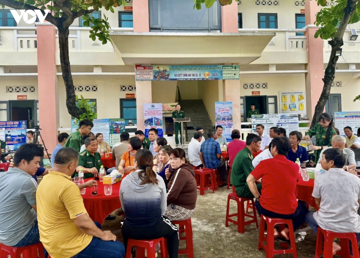 Dak lak ca phe sang tuyen truyen chong khai thac iuu hinh anh 1