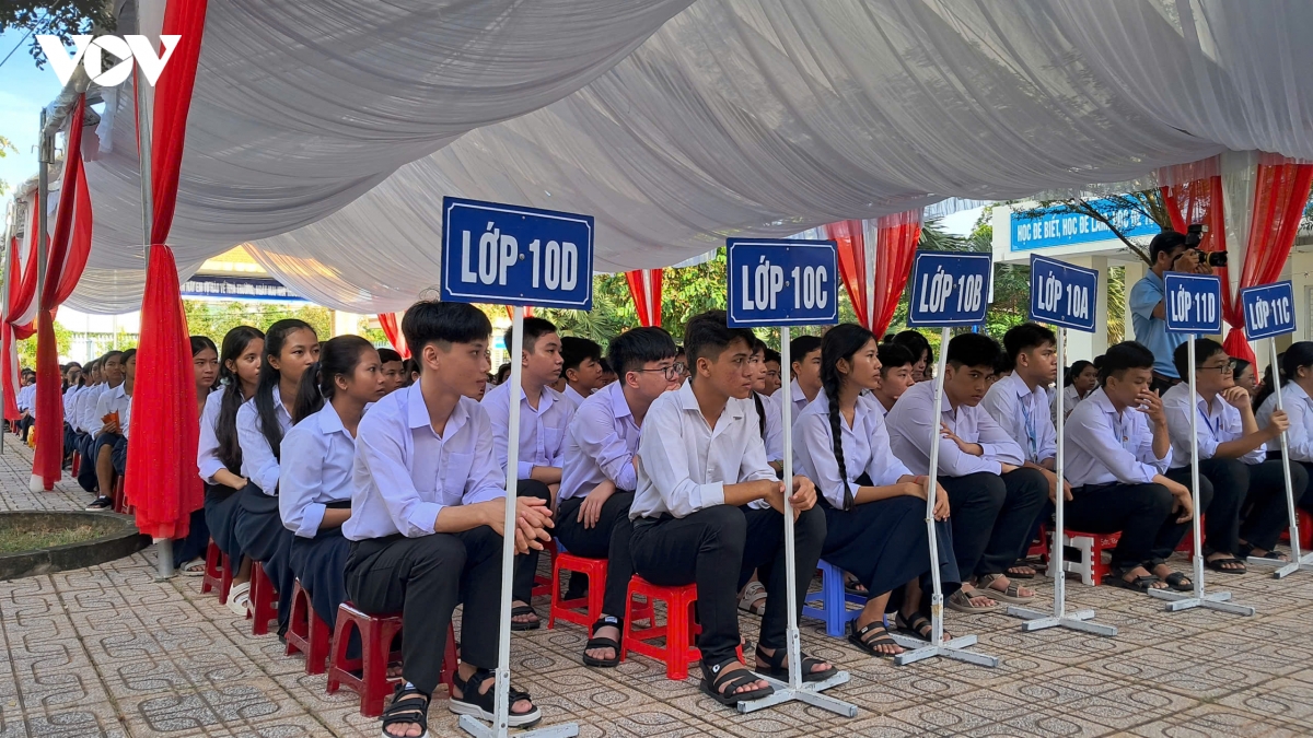hoc sinh ca nuoc han hoan trong le khai giang nam hoc moi 2026-2027 hinh anh 153